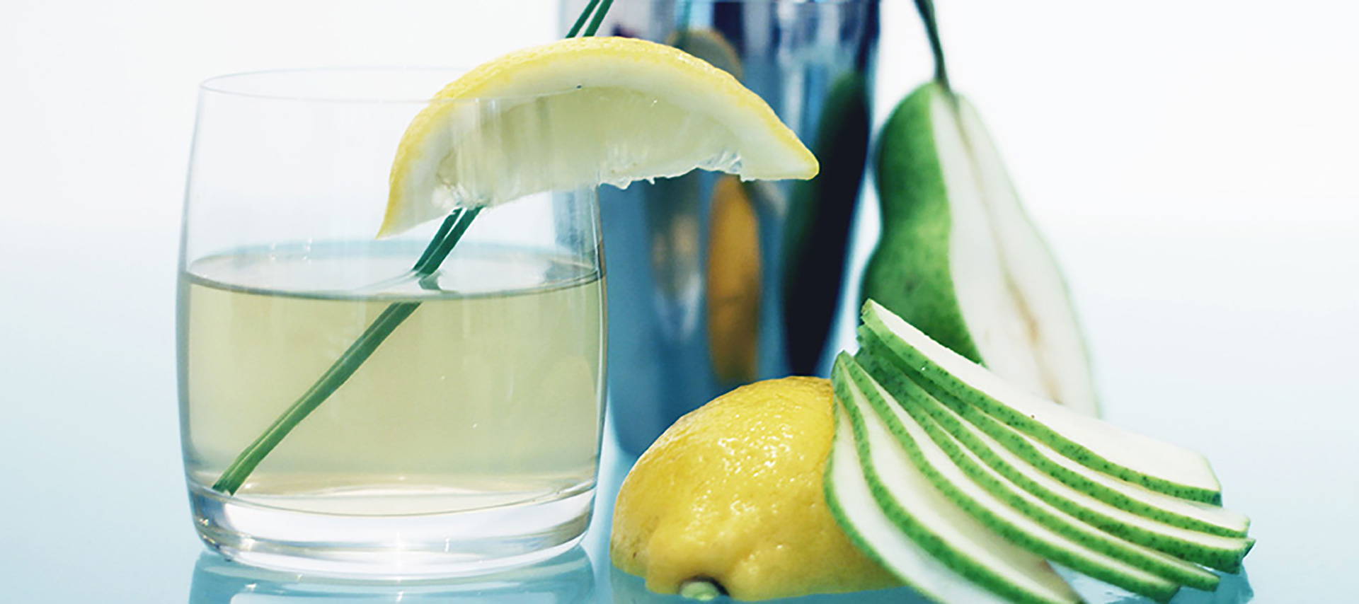 TEALEAVES Pear Tree Organic Sake Cocktail Recipe