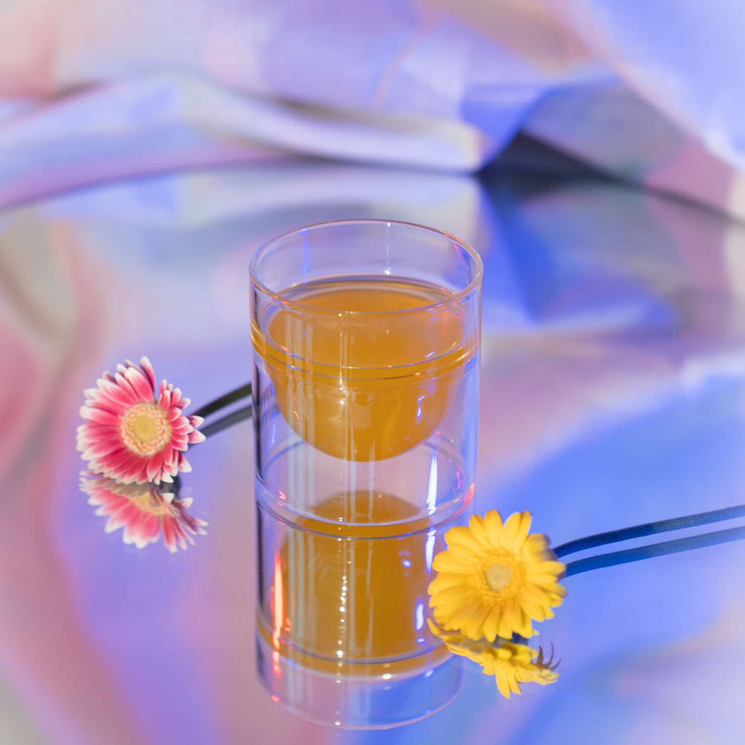 Organic Golden Turmeric Chai Superfood Powder from TEALEAVES