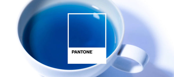 Pantone Color of 2020 Classic Blue Gin Cocktail Drink recipe
